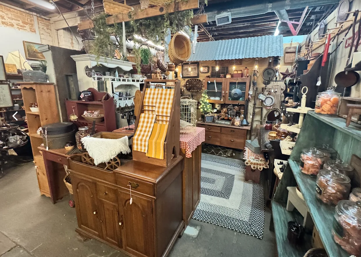 Nothing Ordinary Antiques, Bellville, Texas