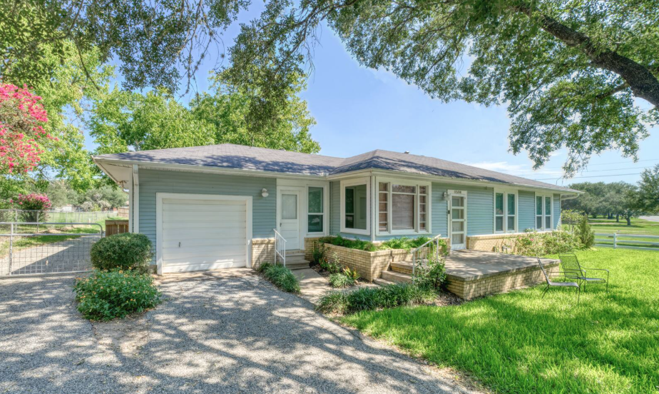 Mid Century Haus, Bellville, Texas