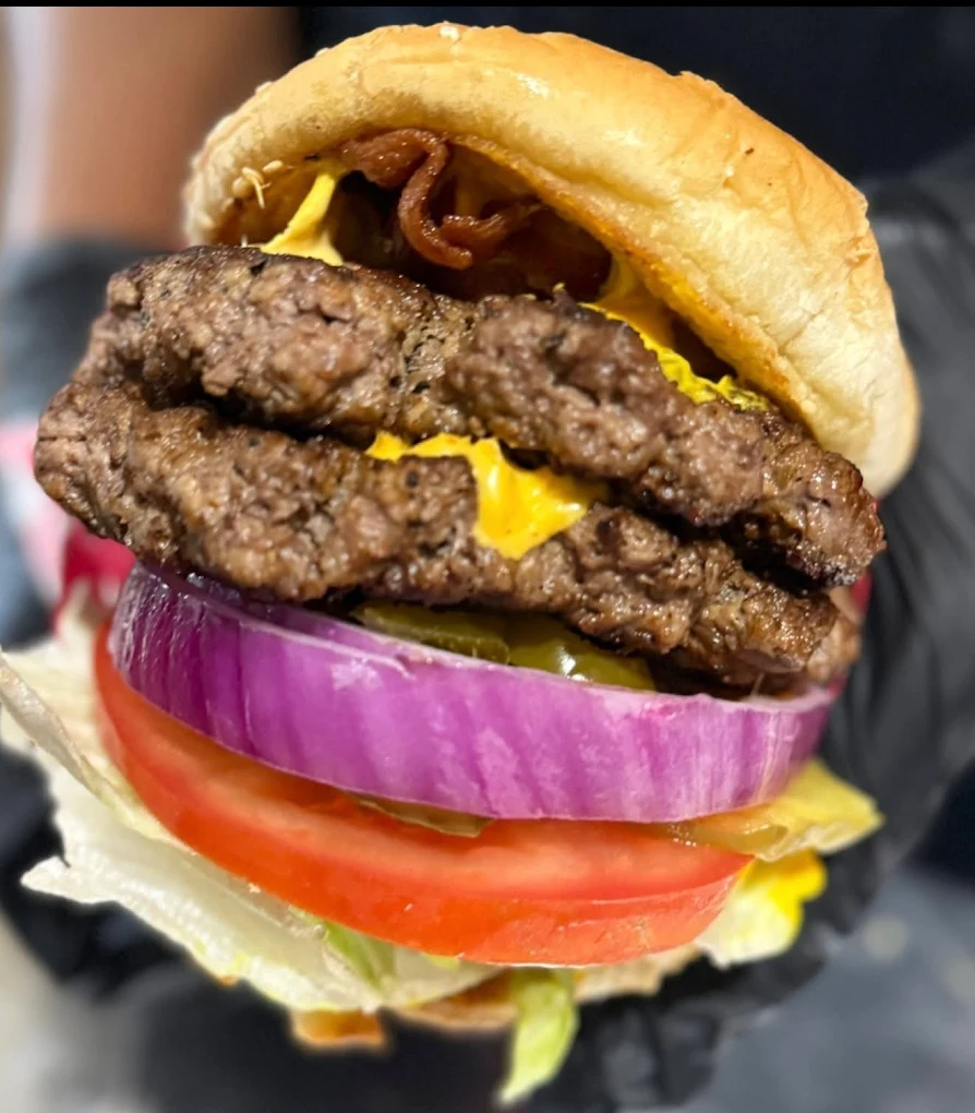 M&T Burgers and More, Bellville, TX